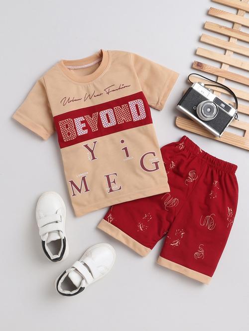 boys round neck typography shorts set - 20057330 - Very Small Image - 1