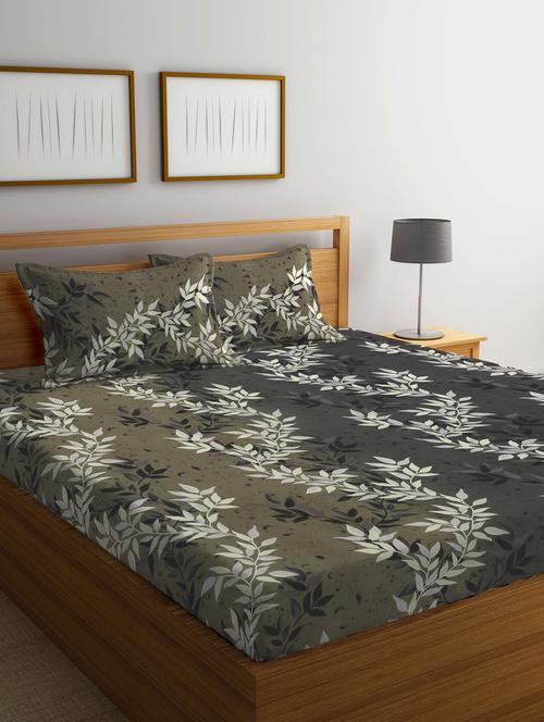 cotton tropical fitted double bedsheet with 2 pillow covers - 20168327 - Very Small Image - 1