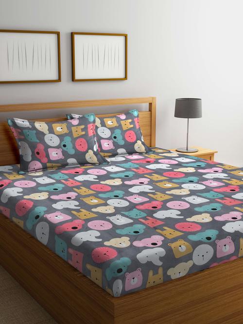 cotton graphic fitted double bedsheet with 2 pillow covers - 20168357 - Very Small Image - 1