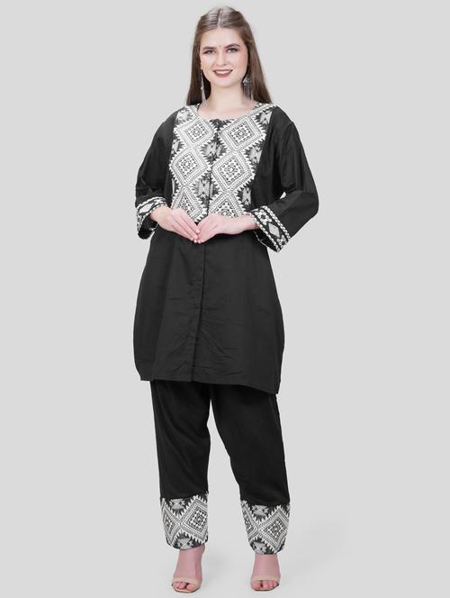 embroidered kurta pant set  - 20183494 - Very Small Image - 1