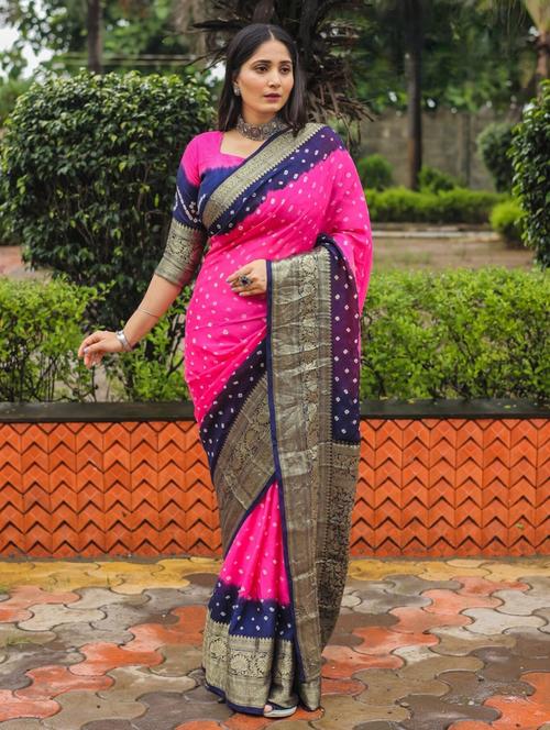 pink silk blend bandhani saree with blouse - 20201584 - Very Small Image - 1