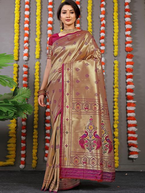 women's self design purple colored saree with blouse - 20277668 - Very Small Image - 1