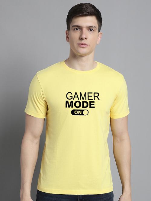 men round neck chest print t-shirt - 20295706 - Very Small Image - 1