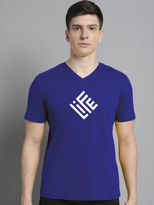 men blue cotton chest print t-shirt - 20312241 - Very Small Image - 1