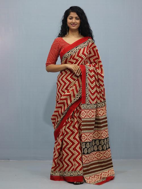 red colored printed  saree - 20313059 - Very Small Image - 1