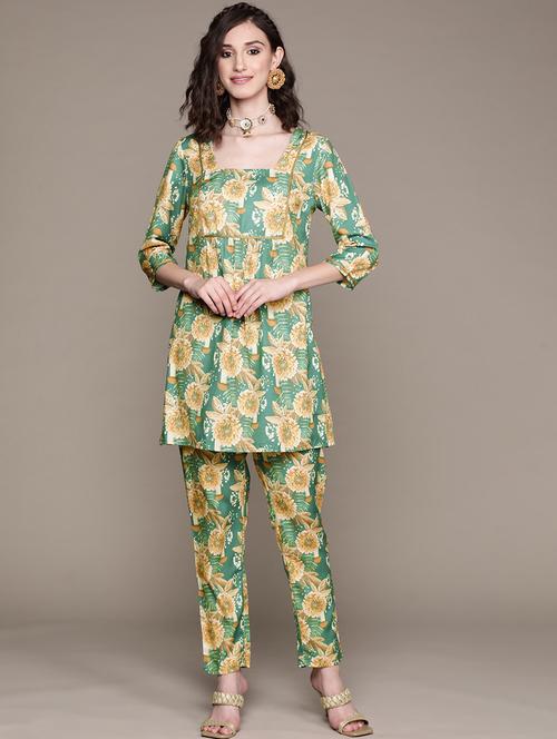women green square neck kurta pant set - 20314508 - Very Small Image - 1
