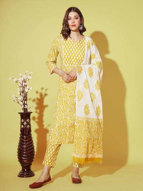 yellow  three quarter sleeve kurta pant set - 20342314 - Very Small Image - 1