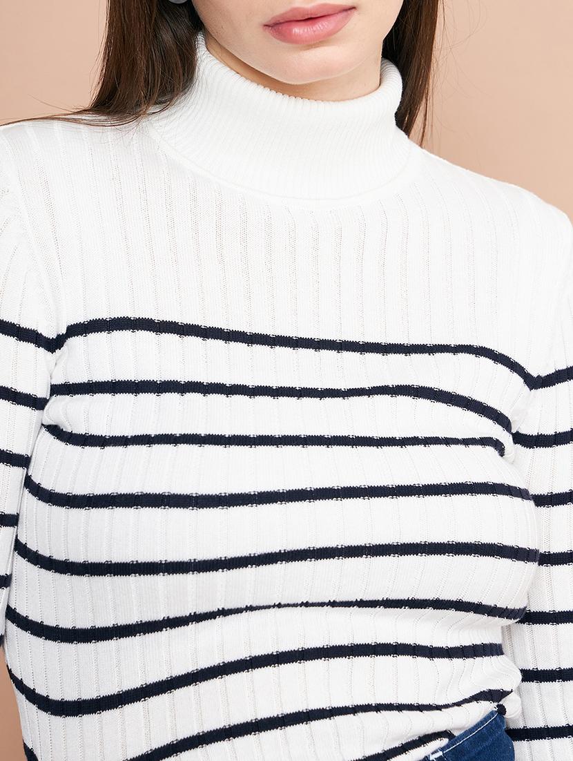 women striped turtle neck pullover - 20345199 - Zoom Image - 4