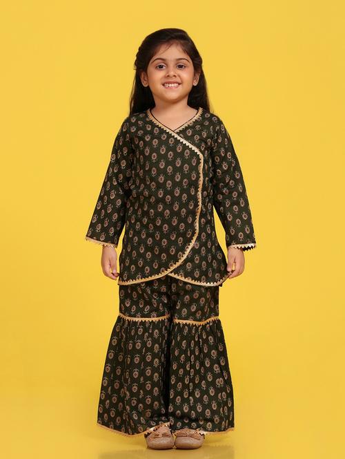 green floral kurta sharara set - 20357140 - Very Small Image - 1