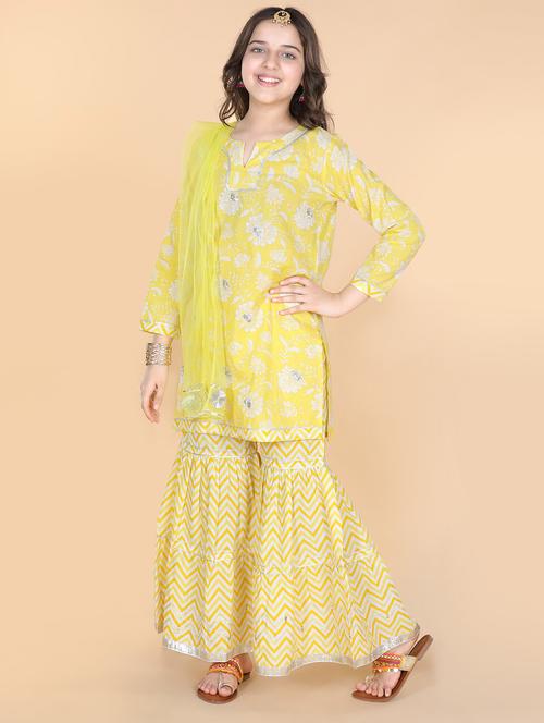 yellow floral print kurta sharara set - 20357254 - Very Small Image - 1
