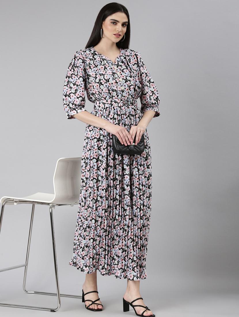 black floral print maxi dress - 20383497 - Standard Image - 4