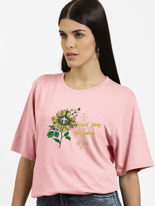 Women's Chest Print Round Neck T-shirt - 20384933 - Very Small Image - 1