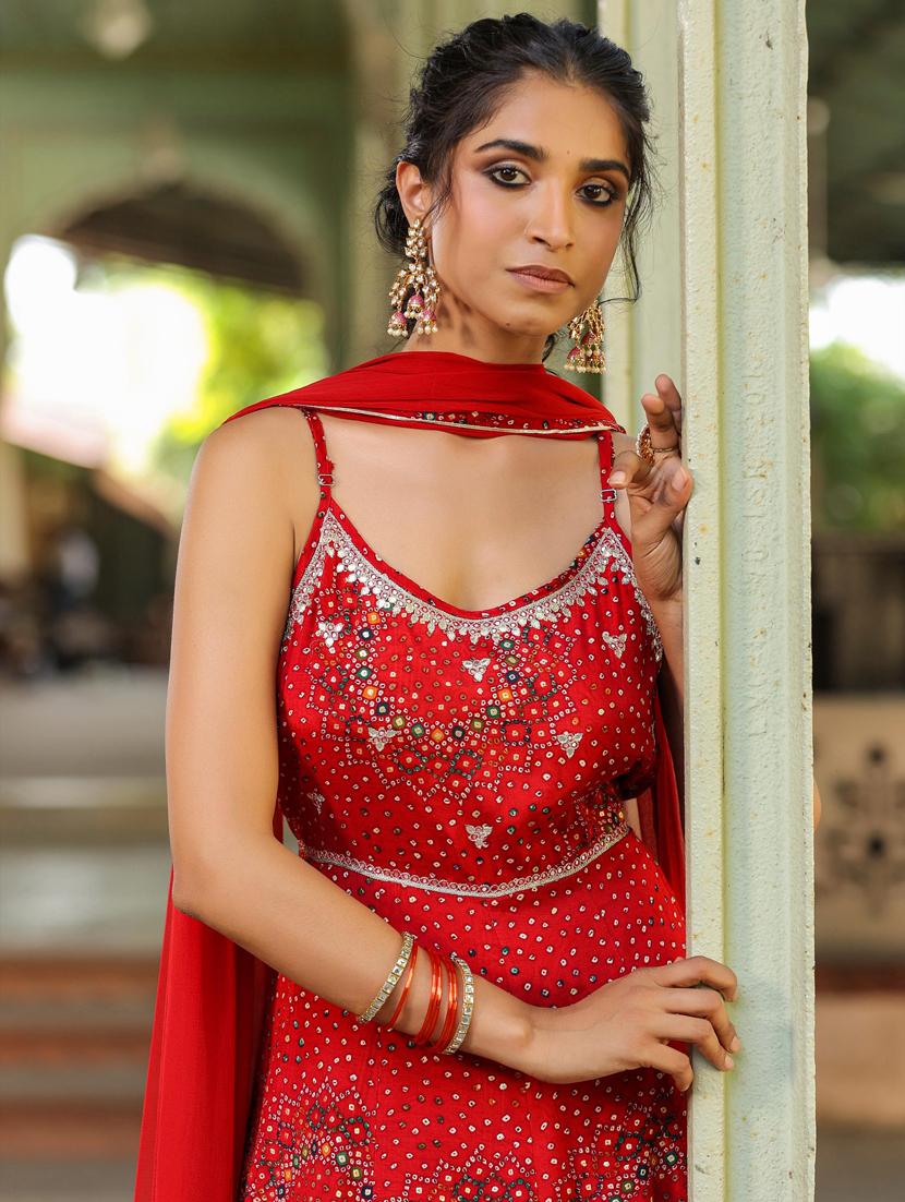 bandhani printed kurta sharara with dupatta - 20412717 - Standard Image - 3