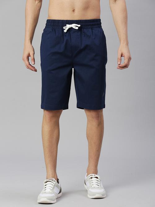 men solid navy blue cotton blend bermuda shorts - 20446230 - Very Small Image - 1