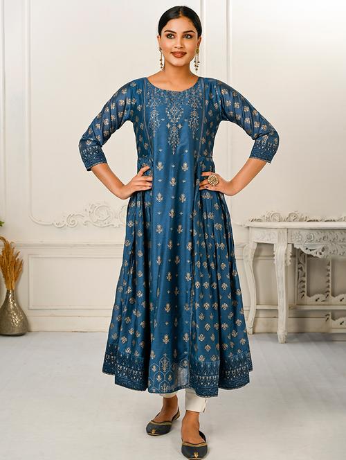 women three quarter sleeve flared kurta - 20446453 - Very Small Image - 1
