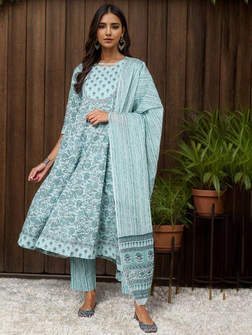 ai aqua three quarter sleeve suit set - 20468910 - Very Small Image - 1