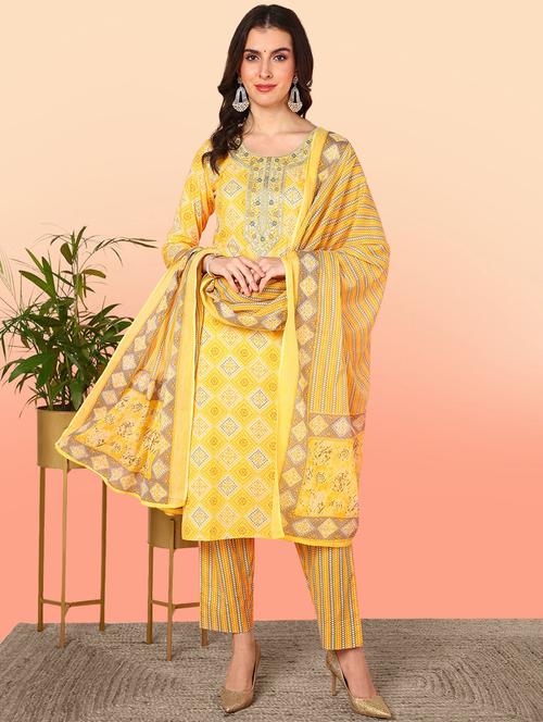 yellow three quarter sleeve suit set - 20468919 - Very Small Image - 1