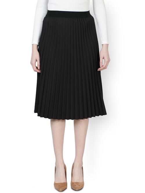 women black pleated skirt - 20468947 - Very Small Image - 1