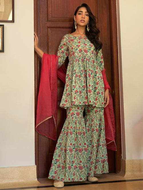 women floral printed kurta sharara set with dupatta - 20474368 - Very Small Image - 1