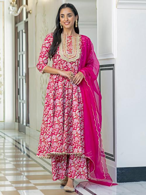 women pink round neck kurta palazzo set with dupatta - 20474378 - Very Small Image - 1