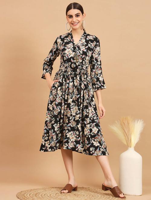black floral fit & flare dress - 20484351 - Very Small Image - 1