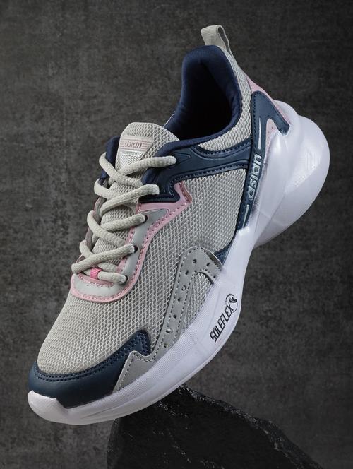 women running sports shoes - 20571898 - Very Small Image - 1