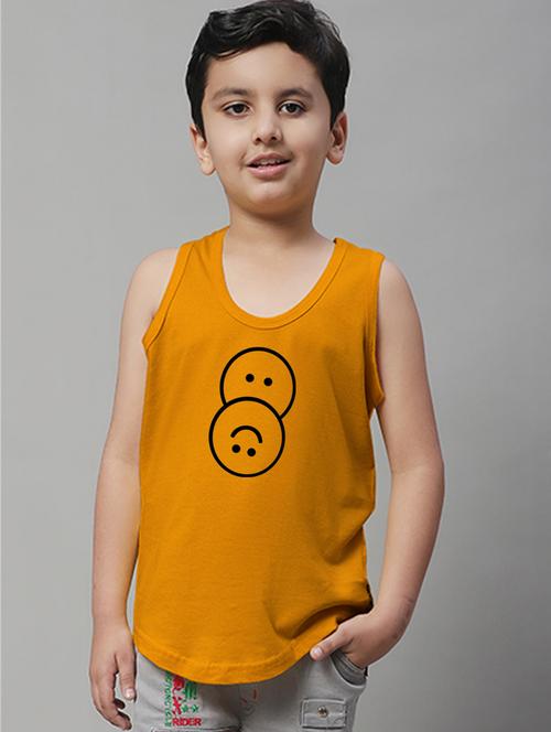 boy printed vest - 20612685 - Very Small Image - 1