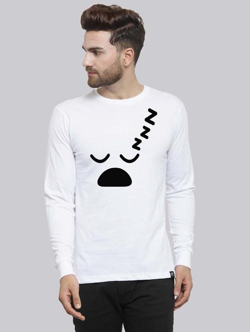 men round neck chest print t-shirt - 20685912 - Very Small Image - 1