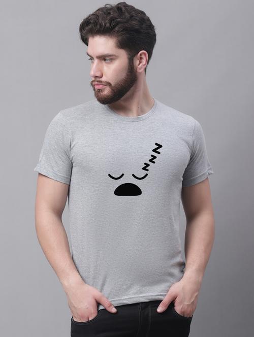 men round neck chest print t-shirt - 20688151 - Very Small Image - 1