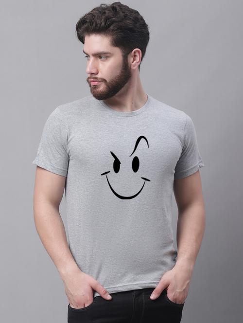 men round neck chest print t-shirt - 20688165 - Very Small Image - 1