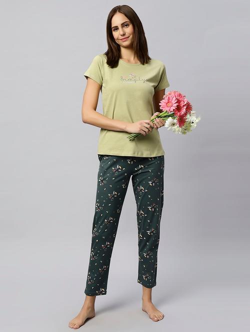 women round neck printed t-shirt & full length pyjama set - 20742814 - Very Small Image - 1