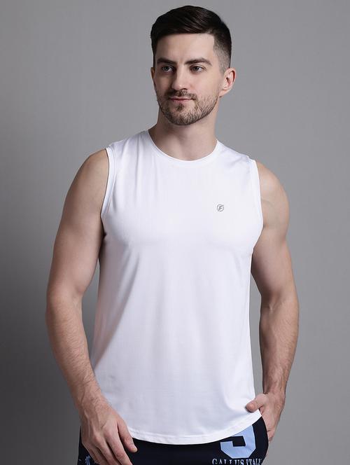 white sleeveless plain t-shirt - 20757356 - Very Small Image - 1