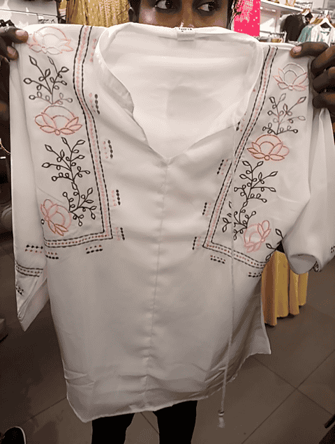 assorted imported top - 20767536 - Very Small Image - 1