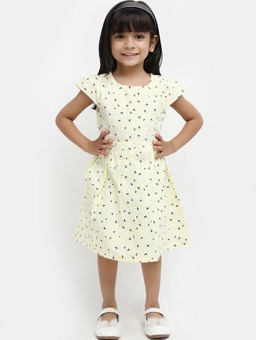 yellow coated frock - 20815380 - Very Small Image - 1