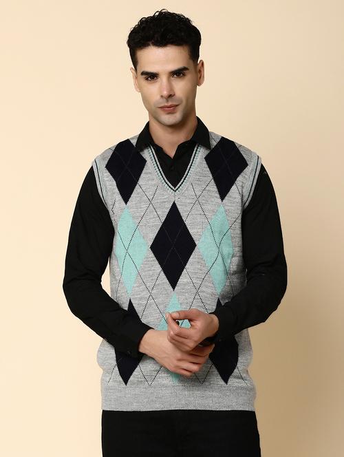 men v-neck geometric pullover - 20917554 - Very Small Image - 1