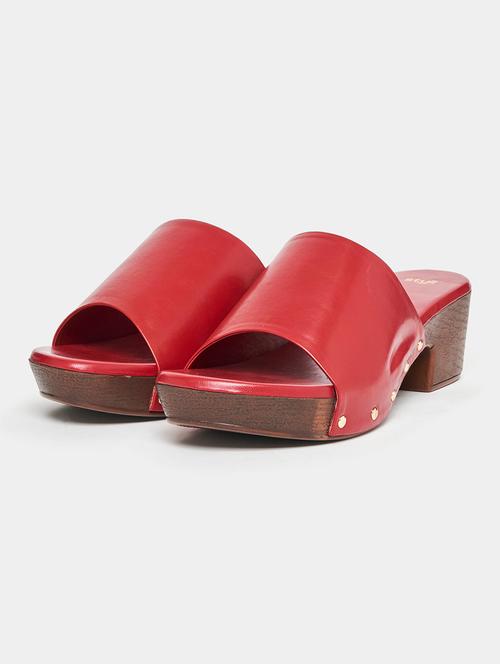 solid maroon slip on sandal - 20958834 - Very Small Image - 1