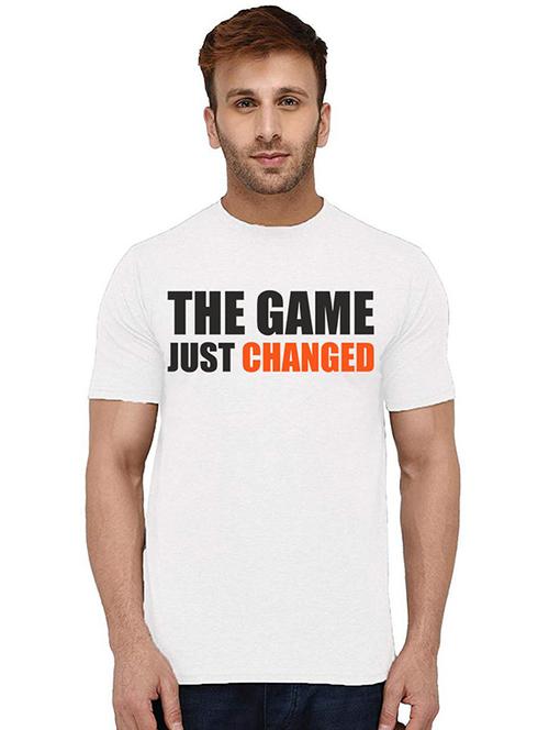 men round neck chest print t-shirt - 20994937 - Very Small Image - 1