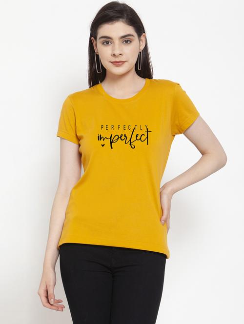 women round neck chest print t-shirt - 21034266 - Very Small Image - 1