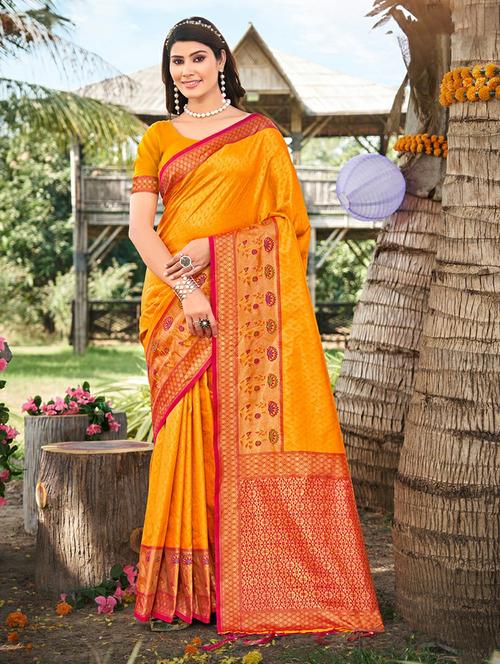 women self design banarasi saree with blouse - 21036621 - Very Small Image - 1