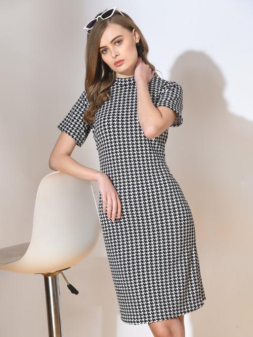 women white & black printed bodycon dress - 21052751 - Very Small Image - 1