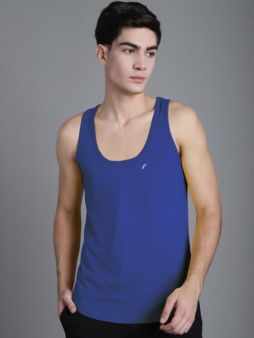 men scoop neck solid vest - 21056049 - Very Small Image - 1