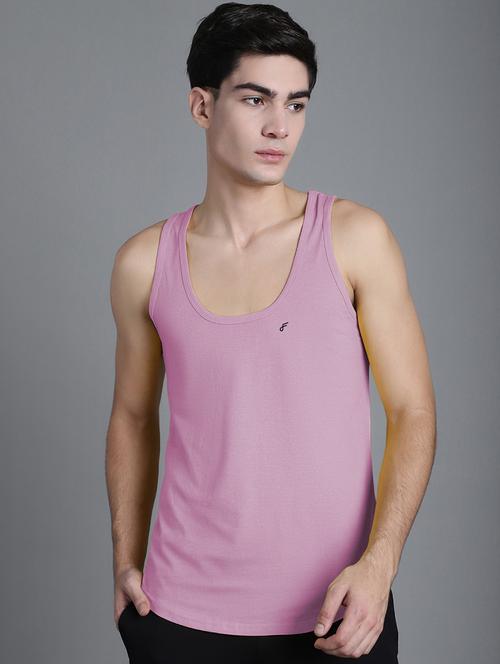 men scoop neck solid vest - 21056053 - Very Small Image - 1
