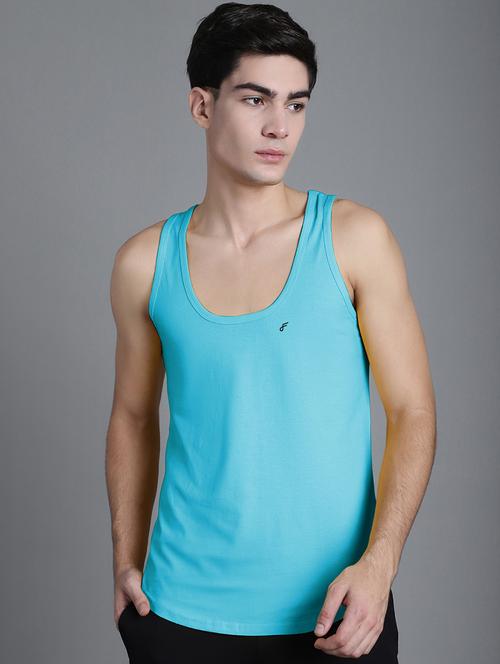men solid sleeveless vest - 21056055 - Very Small Image - 1