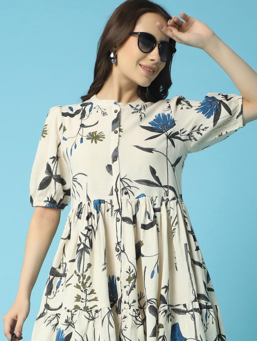 women off white flared dress - 21073964 - Zoom Image - 4
