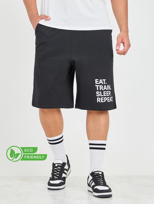 men mid rise cotton shorts - 21135341 - Very Small Image - 1