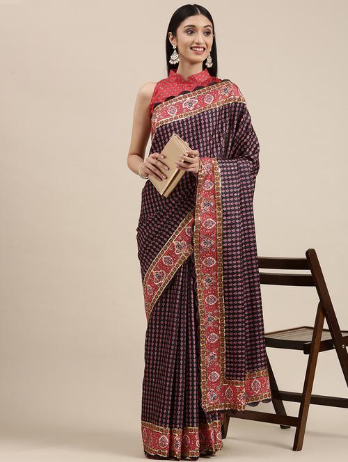 women black self design bordered saree with blouse - 21150379 - Very Small Image - 1