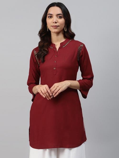 women three quarter sleeve straight kurti - 21171045 - Very Small Image - 1
