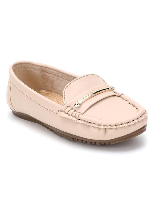 women solid slip on loafer - 21173585 - Very Small Image - 1