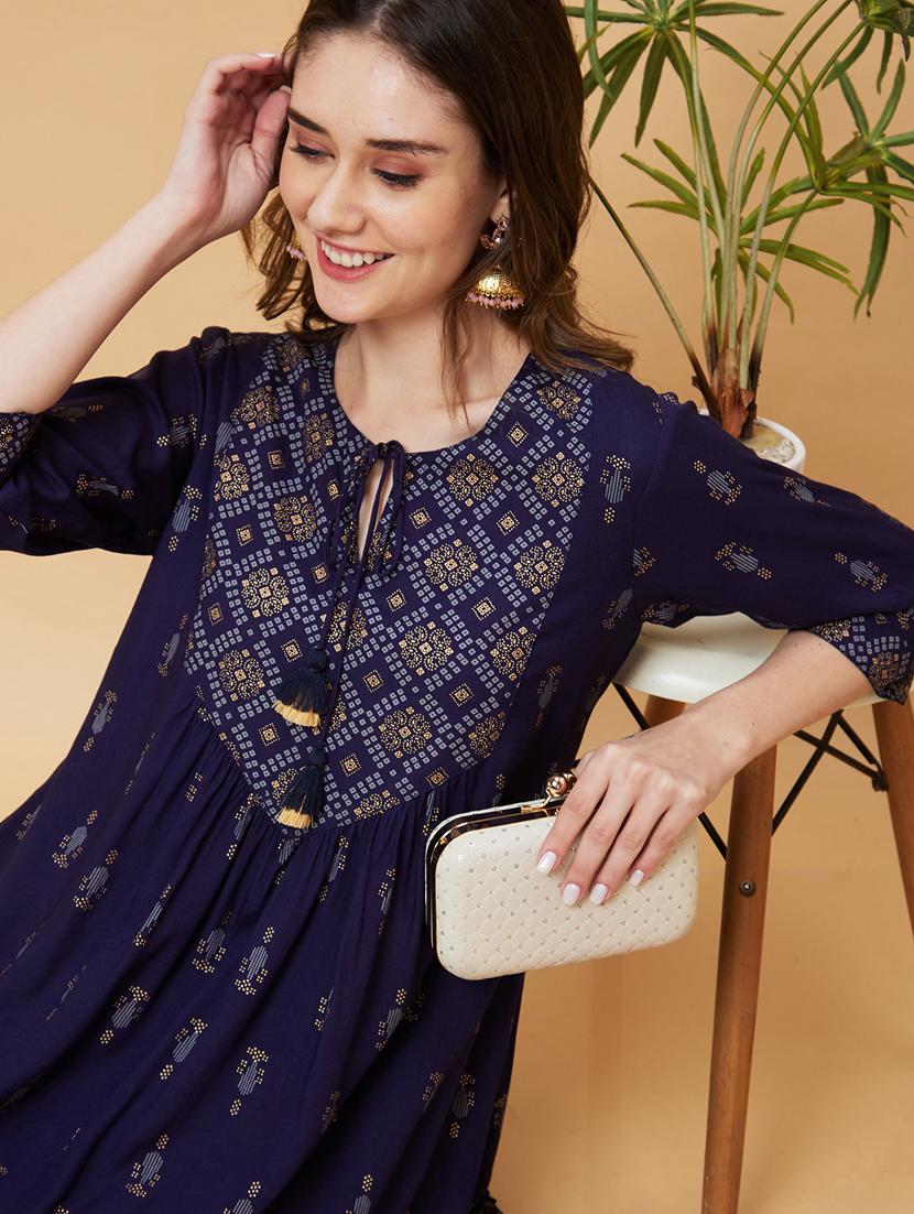 globus women nude v-neck kimono sleeves pleated a-line party dress - 21193421 - Zoom Image - 4