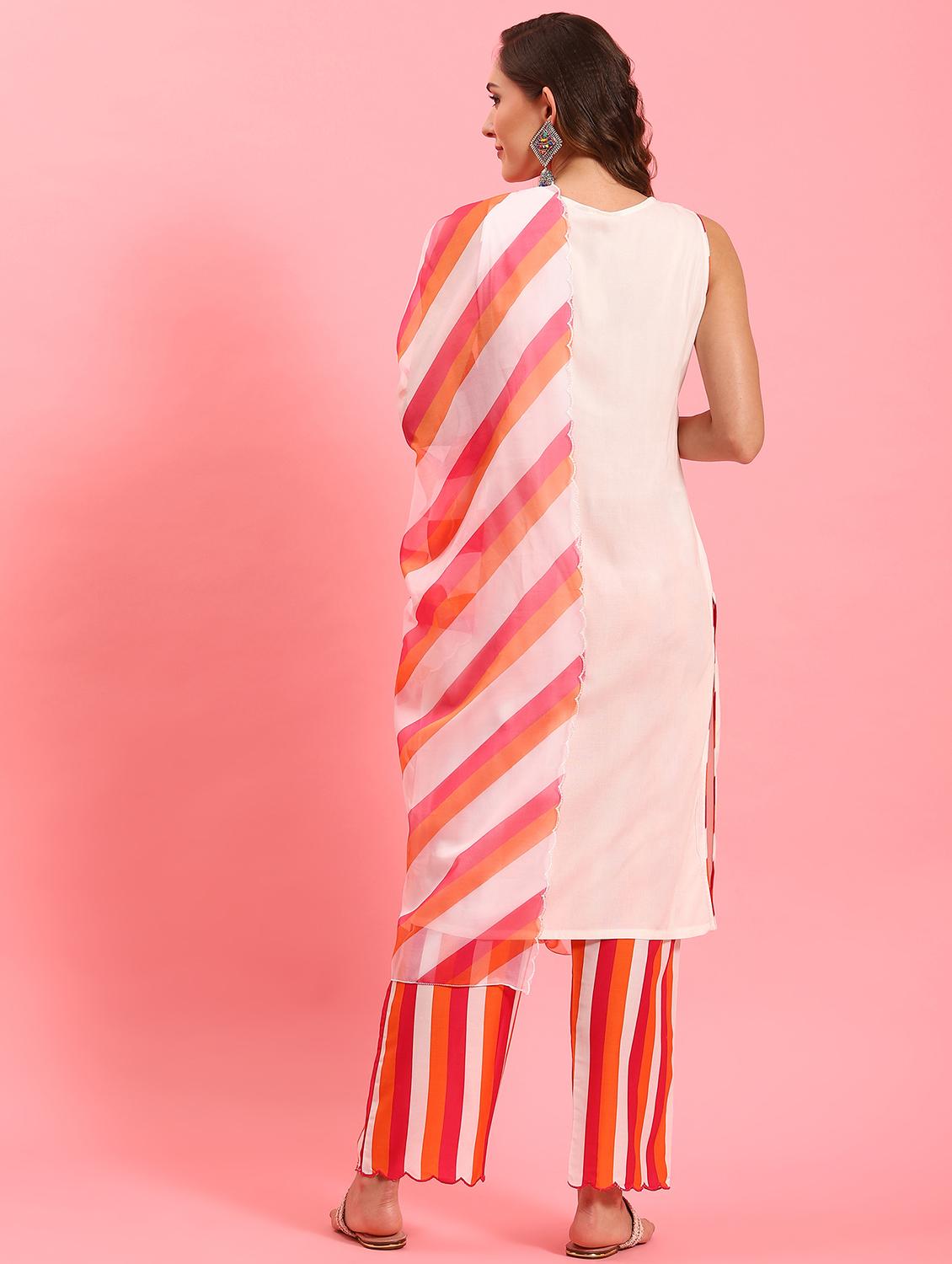 white rayon kurta dupatta set - 21221581 - Zoom Image - 3
